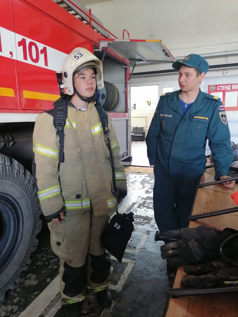 В гостях у пожарных | 19.07.2023 | Североуральск - БезФормата